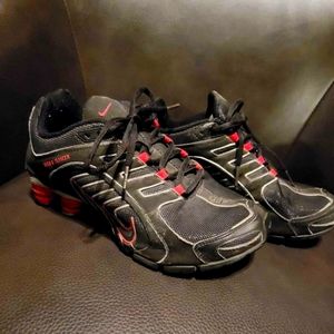 Nike Womens Shox Navina Shoes Sneakers Size 8.5 Black Pink